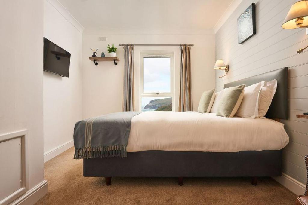 Port William Inn Tintagel Bagian luar foto